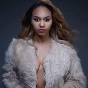 Meet your Posher, Raven